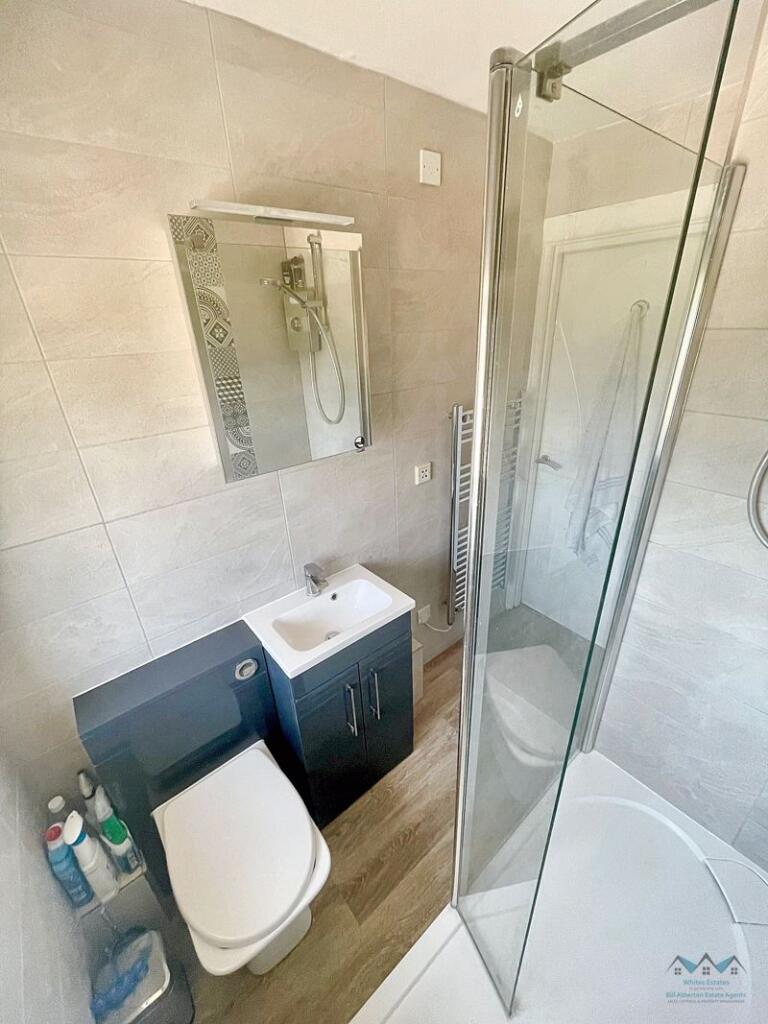 Additional image 11 of Queensbury mansions, Bournemouth - Top-Floor Coastal Apartment with Sea Views in Prime Bournemouth Location