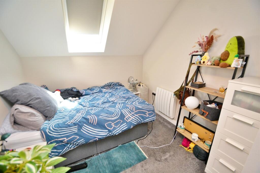 Additional image 8 of Ashley Cross