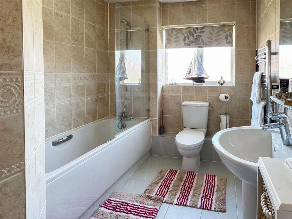 Additional image 17 of Linnet Close, Littlehampton