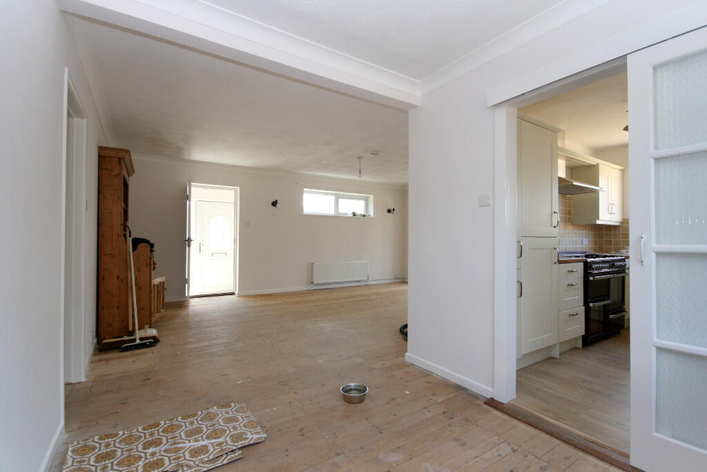 Additional image 4 of Queens Grove, New Milton, Hampshire, BH25