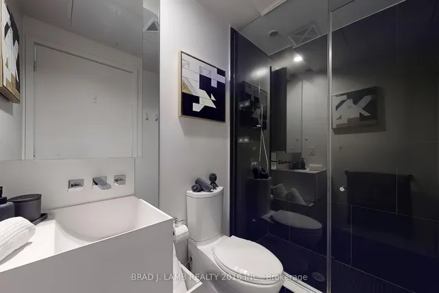 Additional image 15 of 1 Bloor St Unit 3903