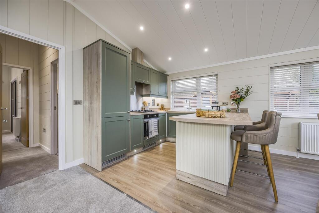 Additional image 13 of Littlehampton