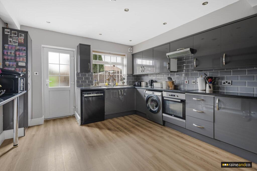 Additional image 12 of Heathcote Avenue, Hertfordshire