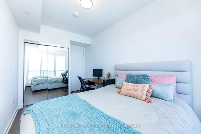 Additional image 11 of 15 Queens Quay St Unit 3202