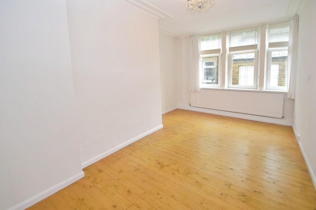 Additional image 2 of Chellow Grange, Malvern Road