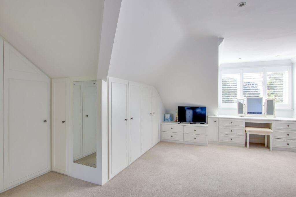 Additional image 23 of Glen Close, Barton on Sea, New Milton, BH25