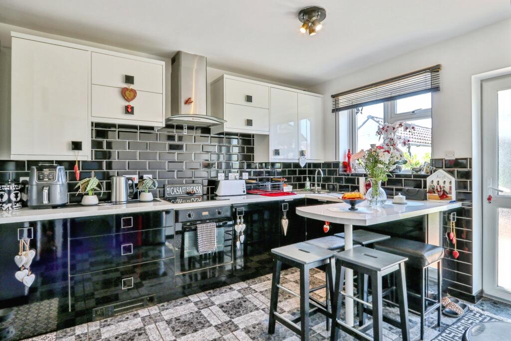 Additional image 15 of Waterloo Road, Poole, BH17