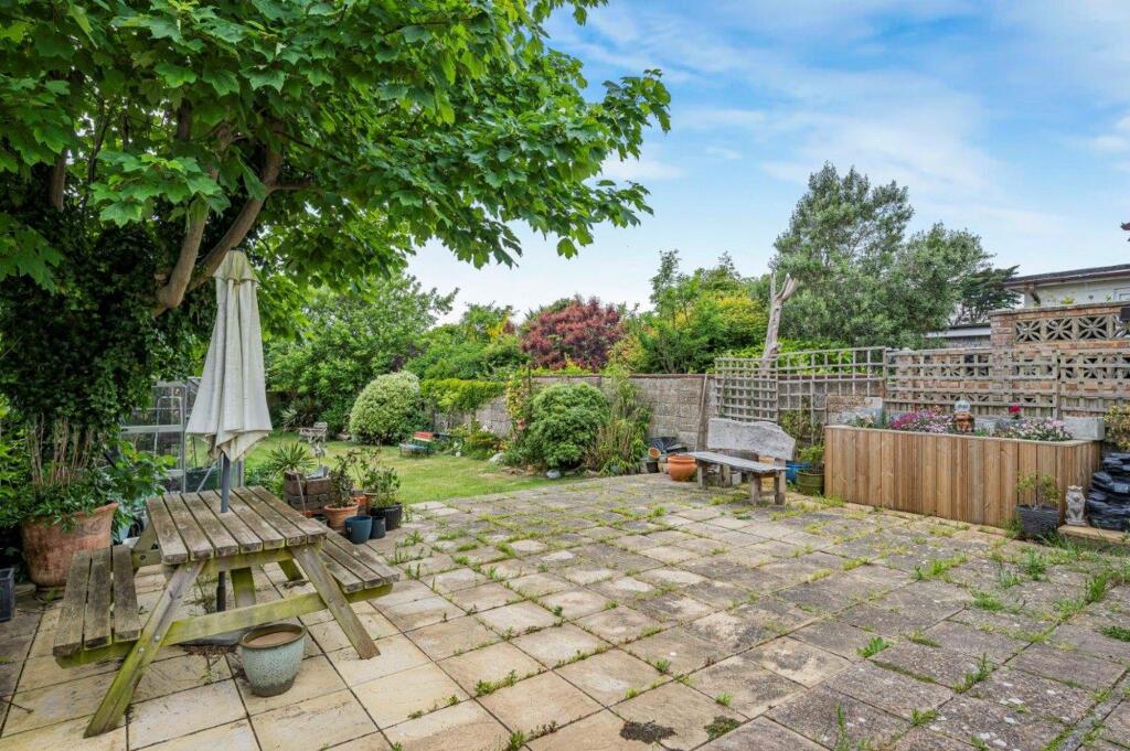 Additional image 24 of Central Avenue, Telscombe Cliffs, BN10 7LY