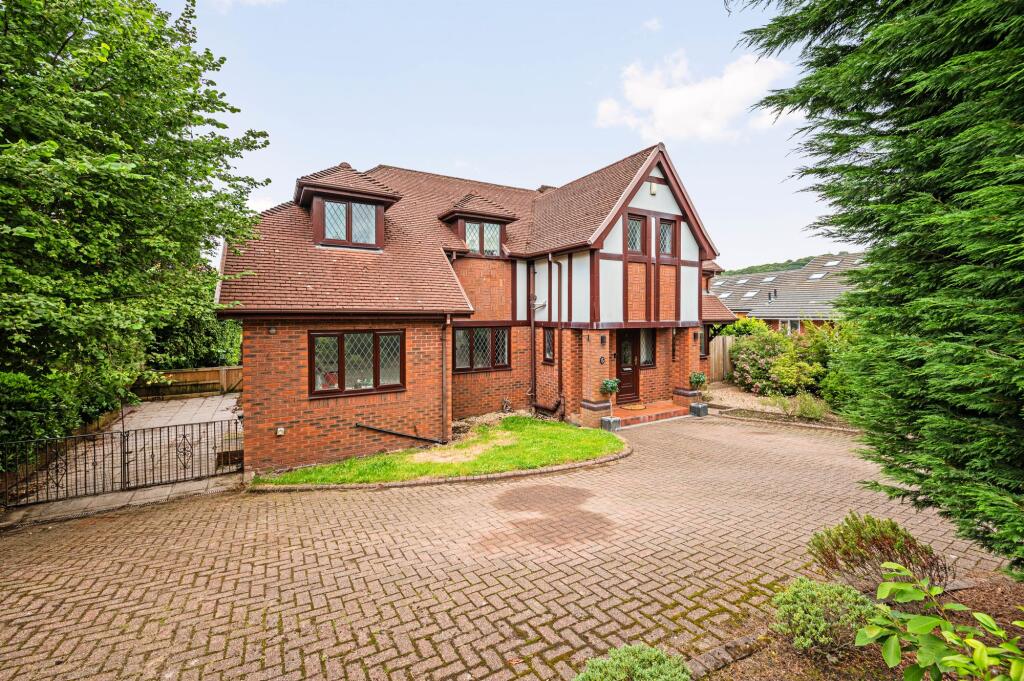 Additional image 43 of Vale Coppice, Ramsbottom, BL0 9 | Impressive 5-Bedroom Detached with Open-Plan Kitchen, Private Garden & Garage