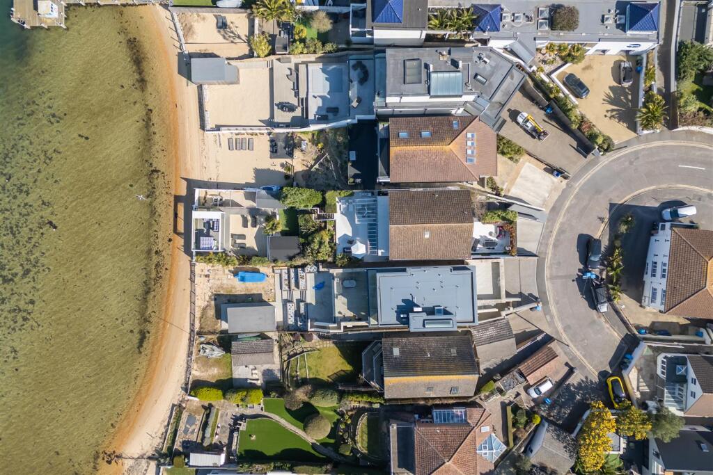 Additional image 24 of The Horseshoe, Sandbanks