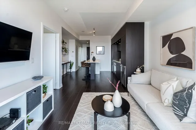 Additional image 18 of 170 sumach St Unit 1404