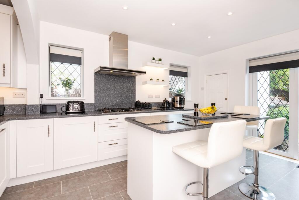 Additional image 9 of George V Avenue, West Worthing, West Sussex, BN11 5RQ