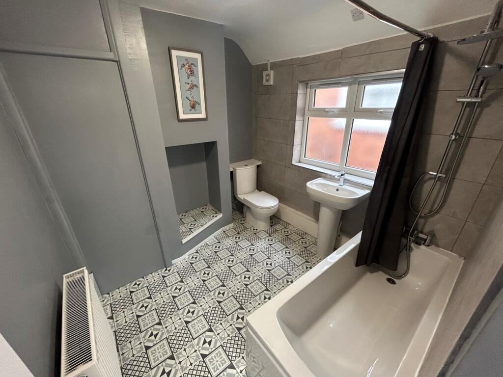 Additional image 4 of Clifton Road, Halesowen, West Midlands, B62