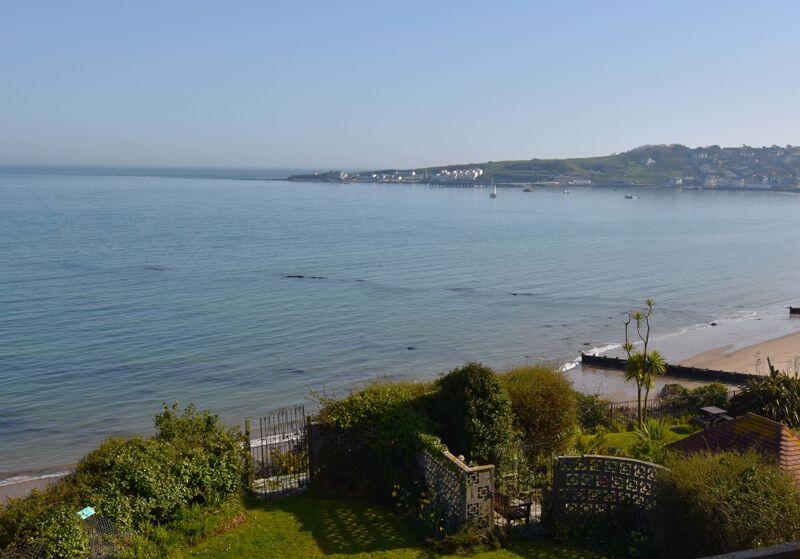Additional image 5 of Spacious 3 Bedroom Apartment With Direct Sea Views & Beach Cabin