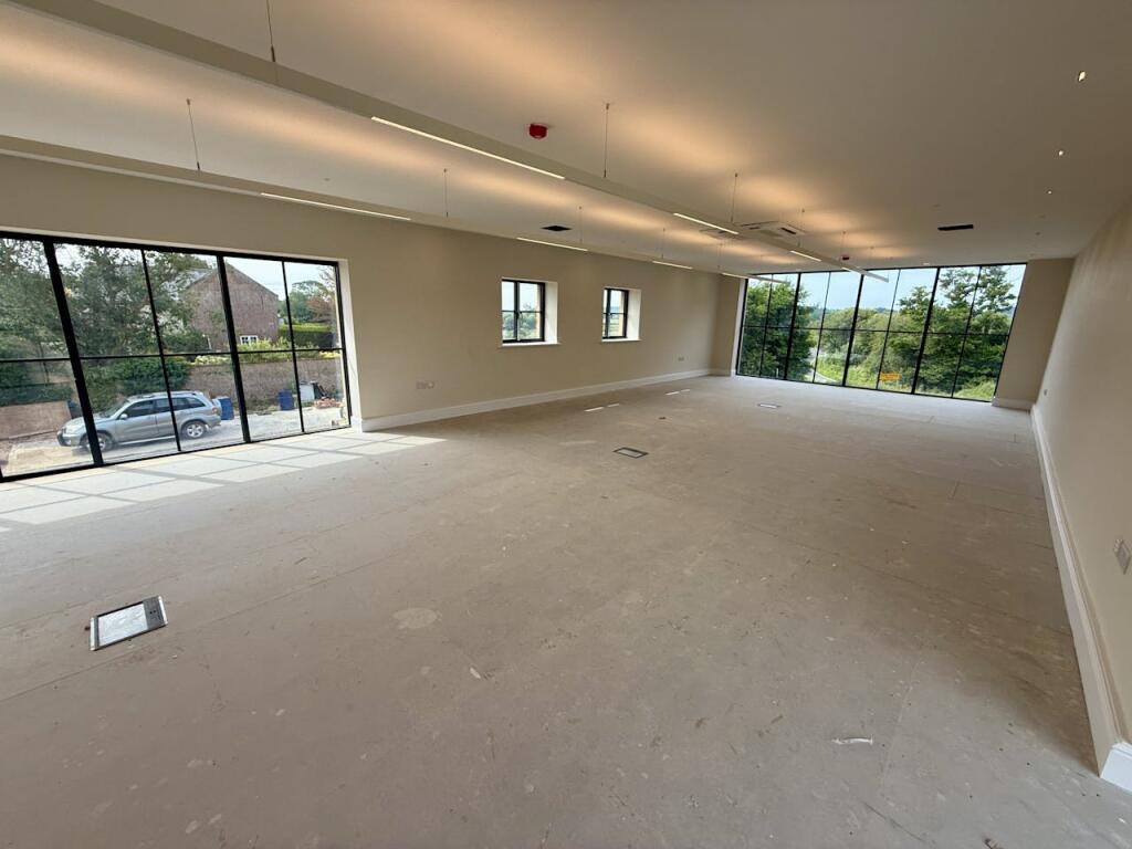 Additional image 8 of Corner Barn, Court Farm, Ringwood Road, Christchurch, BH23 7BG