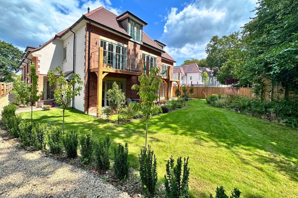 Additional image 12 of Castle Rise, Lymington Road, Highcliffe, Dorset. BH23 4JS
