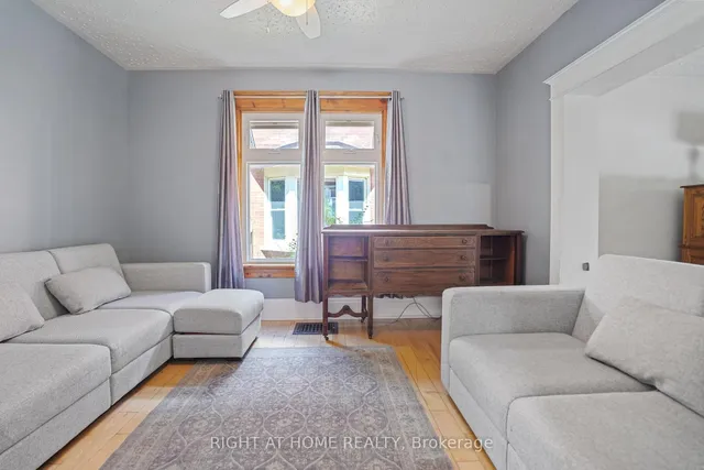 Additional image 23 of 58 Pandora Ave