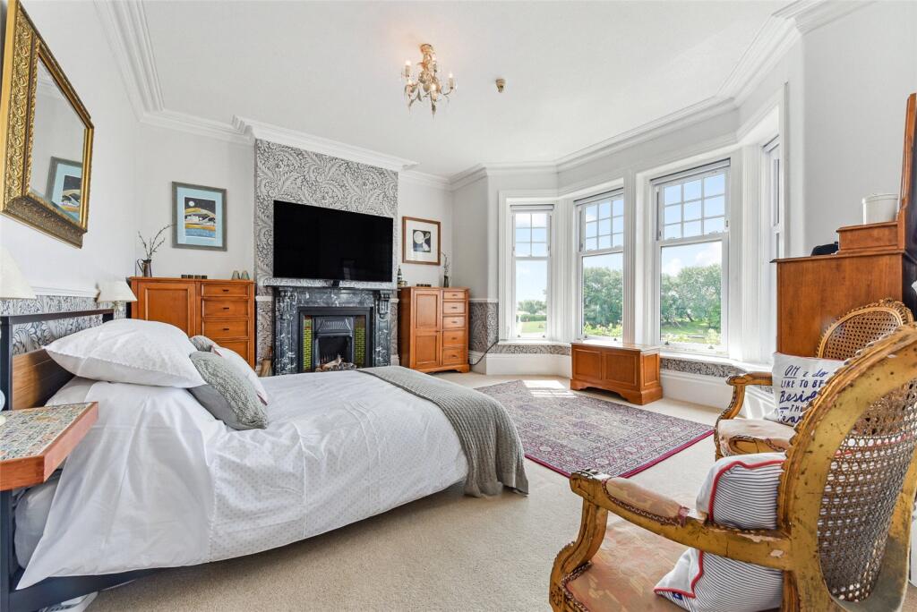 Additional image 7 of South Terrace, Littlehampton, West Sussex, BN17