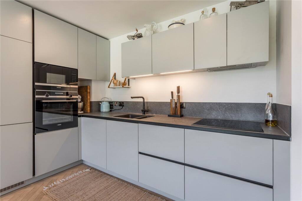 Additional image 6 of Gloucester Place, Brighton, East Sussex, BN1