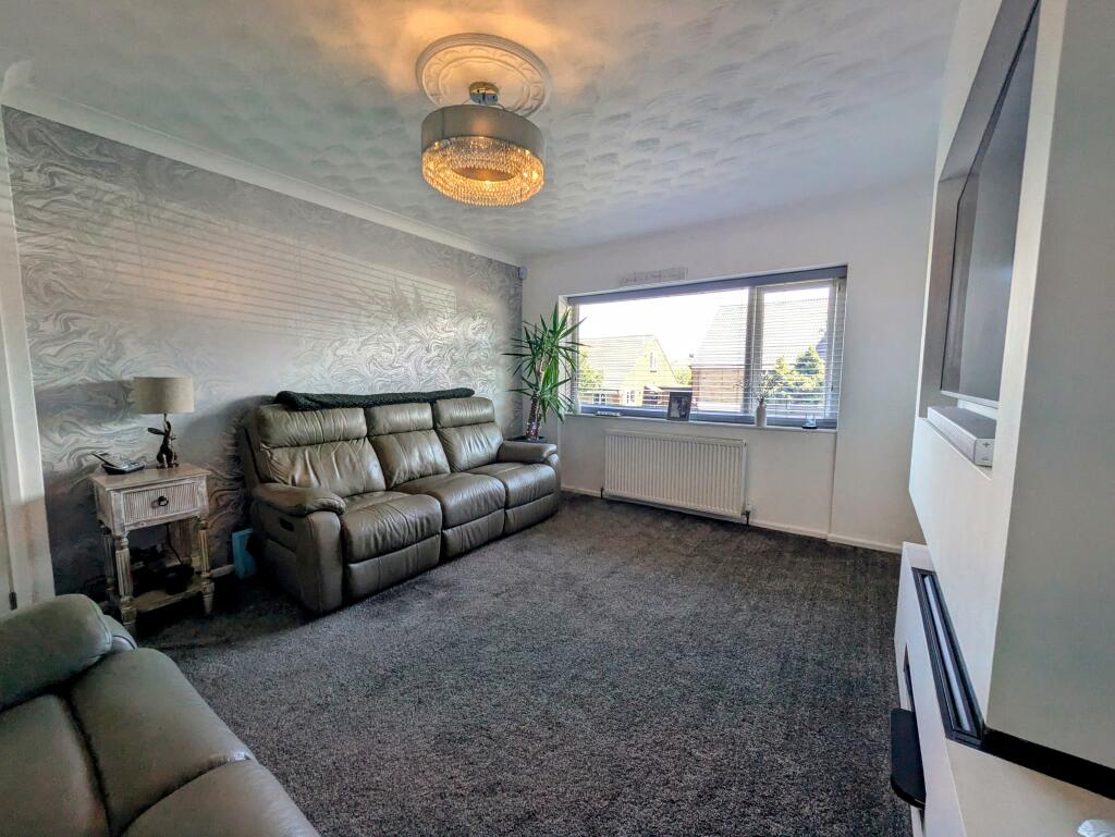 Additional image 21 of Fairway Walk, Bradford, BD7