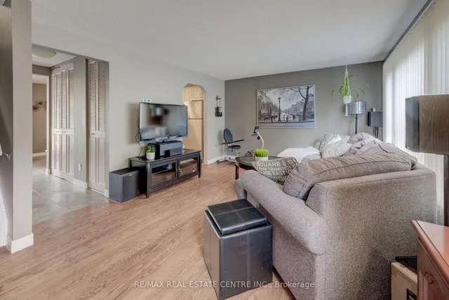 Additional image 17 of 65 Selkirk Dr