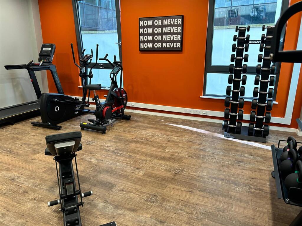 Additional image 21 of Aberdeen | Student | September | AB11