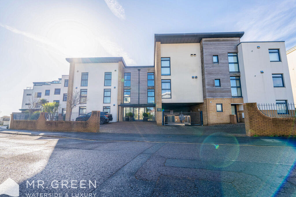 Additional image 29 of Admirals Point, St. Catherines Road, Southbourne, Bournemouth. BH6 4AG