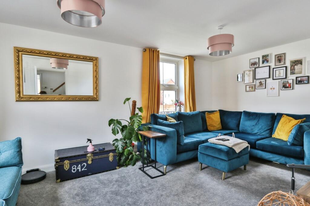 Additional image 3 of Edmund Crescent, BEARWOOD, Bournemouth, Dorset, BH11