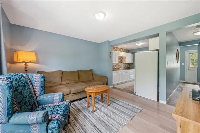 Additional image 15 of 23 Howe Dr Unit 8