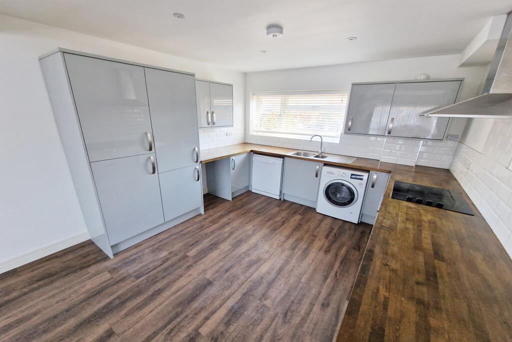 Additional image 5 of Broadstone