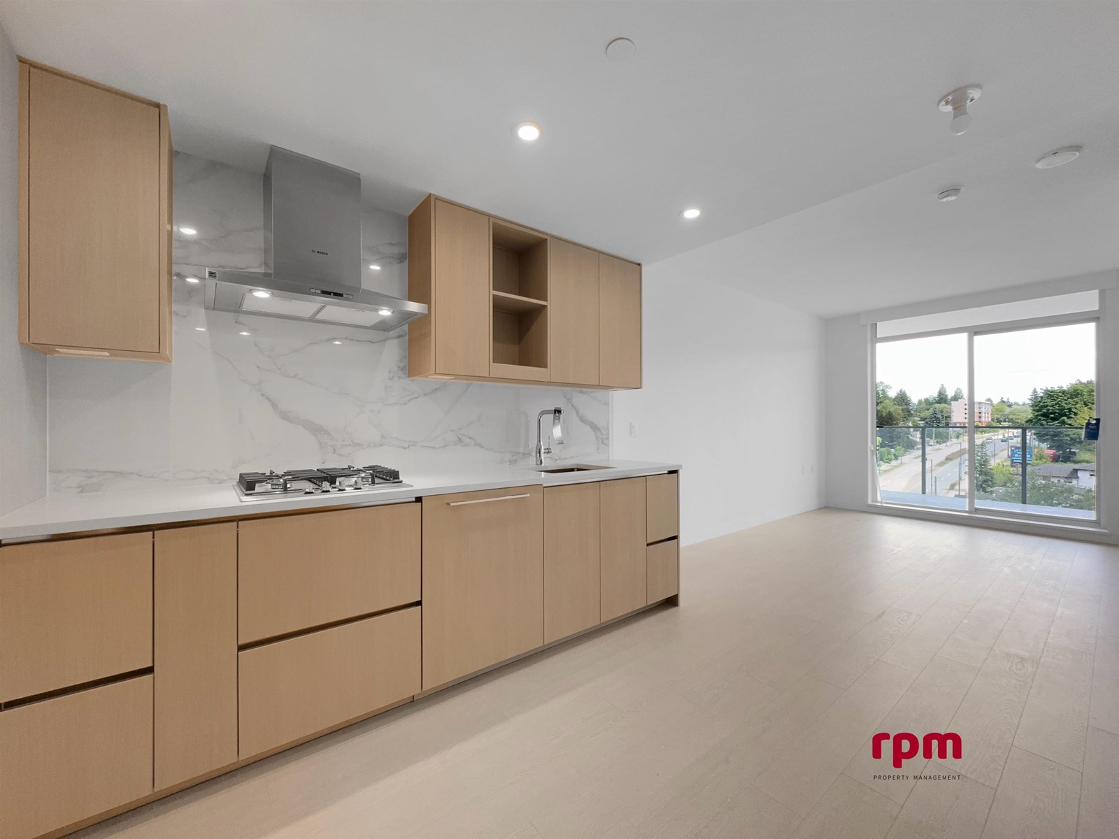 10xx 13778 100 AVENUE|Surrey, British Columbia V3T0V3