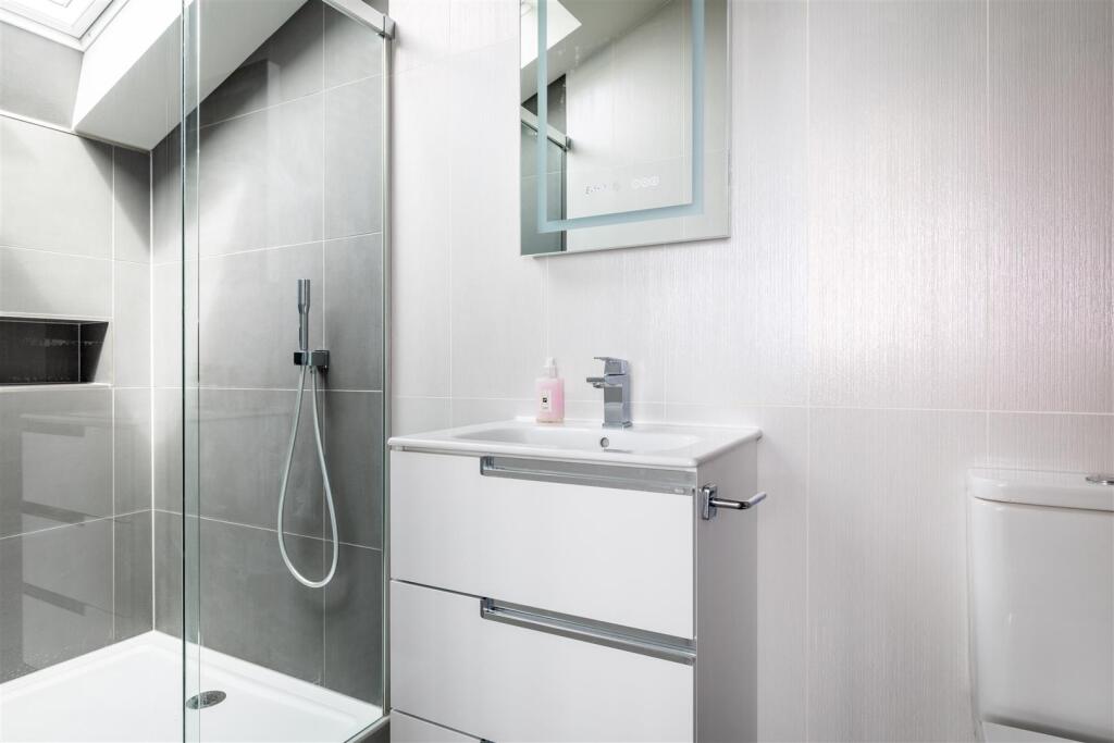 Additional image 19 of Rodmell Avenue, Saltdean