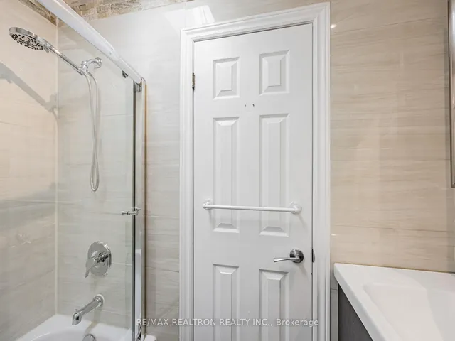 Additional image 24 of 121 Barker Ave