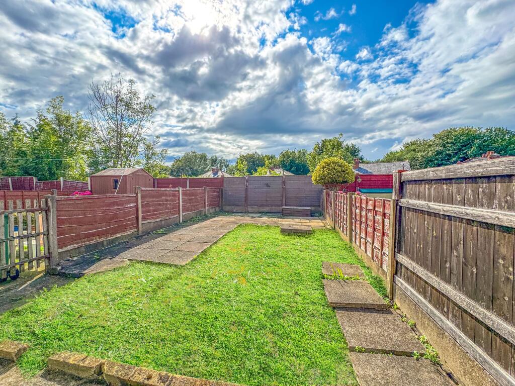 Additional image 24 of Severn Close, Walmersley, BL9