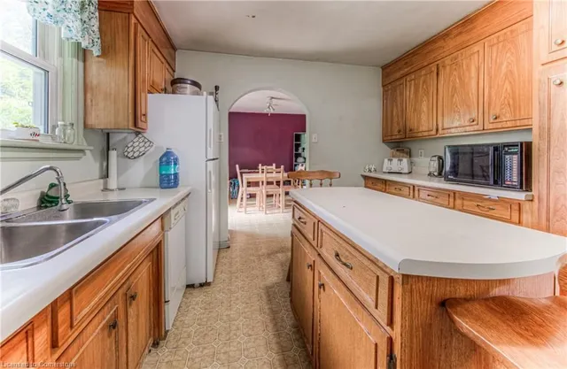 Additional image 6 of 244 Lancaster St