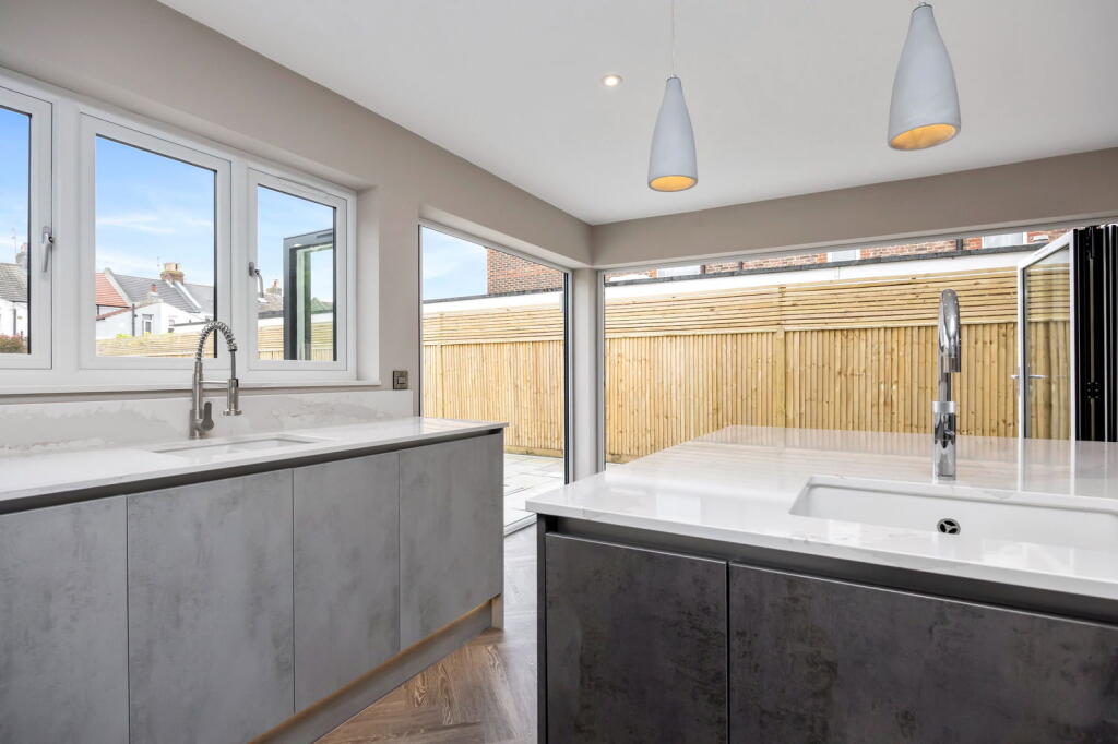 Additional image 7 of Homefield Road, Worthing, BN11 2HZ