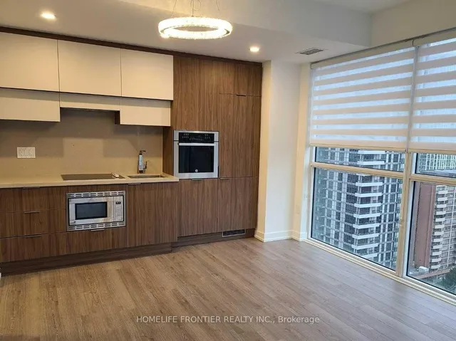 Additional image 6 of 39 Roehampton Ave Unit 1603