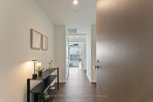 Additional image 2 of 1 Bloor St Unit 7006