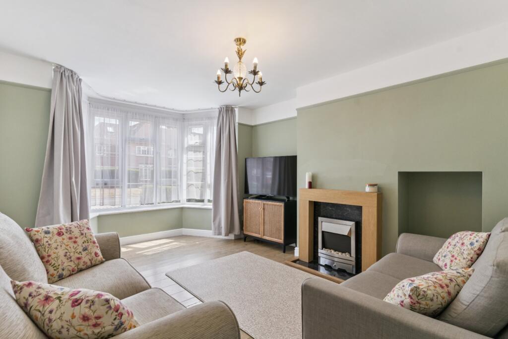 Additional image 3 of Handside Lane, Welwyn Garden City, Hertfordshire, AL8 6TD