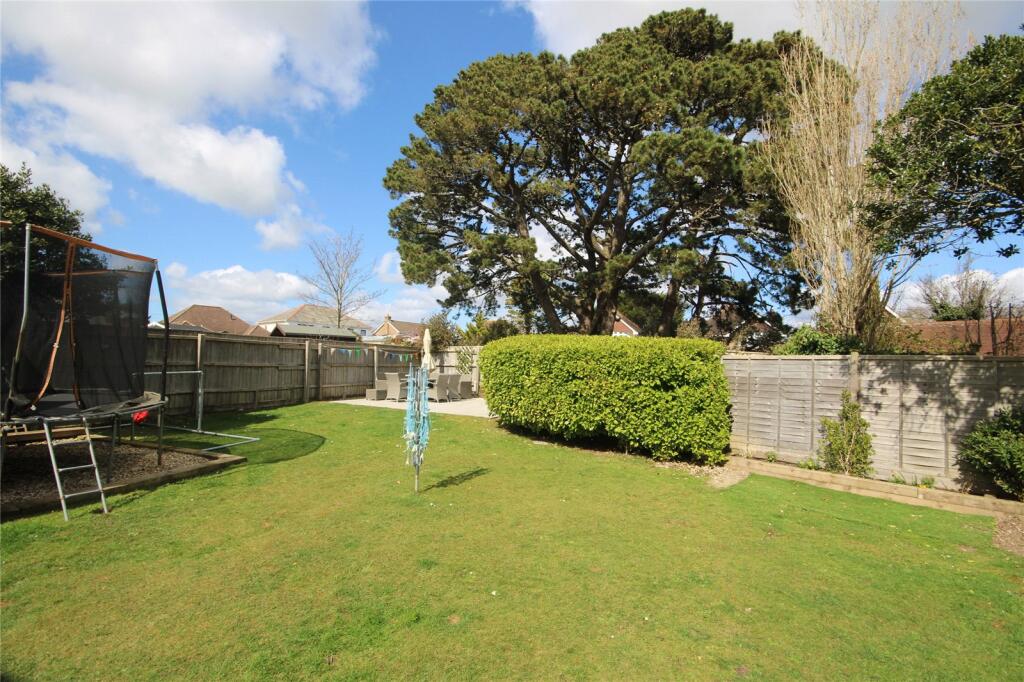 Additional image 13 of Barton Court Avenue, Barton on Sea, New Milton, Hampshire, BH25