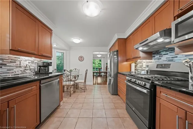 Additional image 9 of 232 Kingswood Dr Unit 11