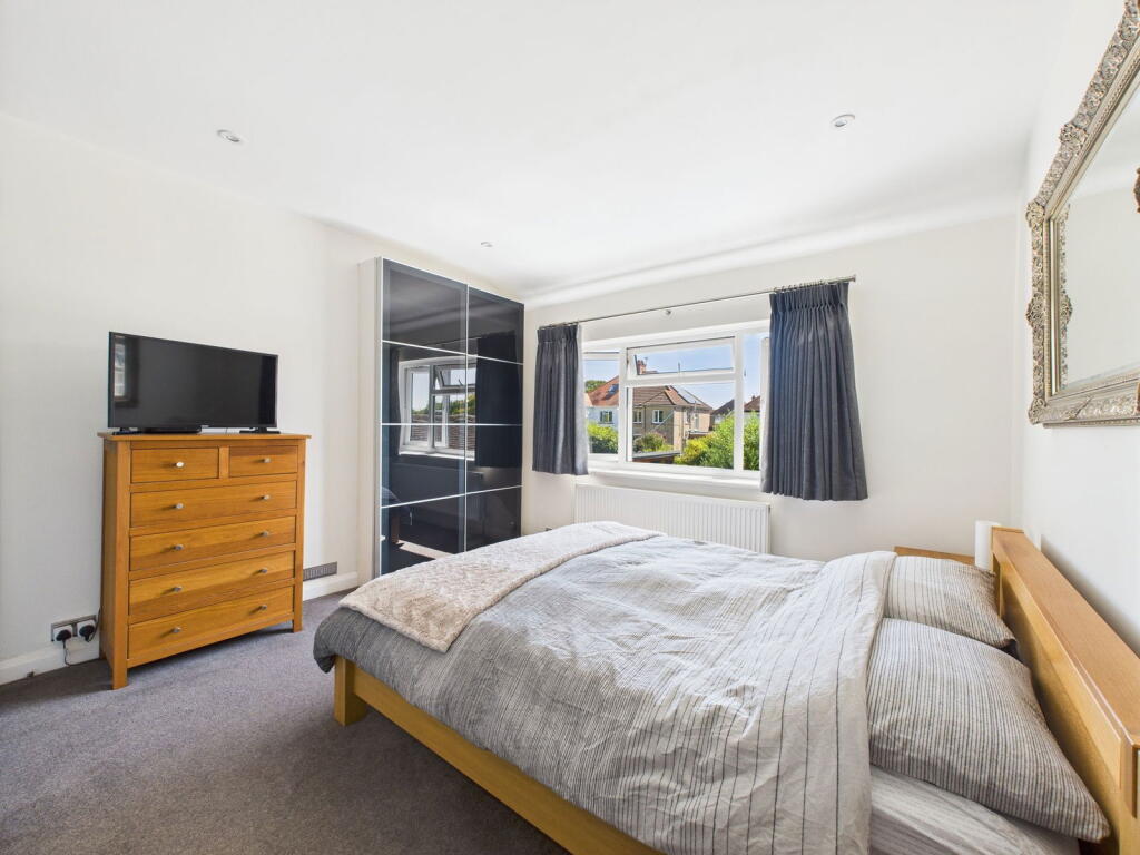 Additional image 10 of George V Avenue, Worthing, BN11
