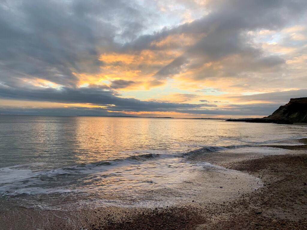Additional image 13 of Marine Drive, Barton On Sea, New Milton, Hampshire. BH25 7EL