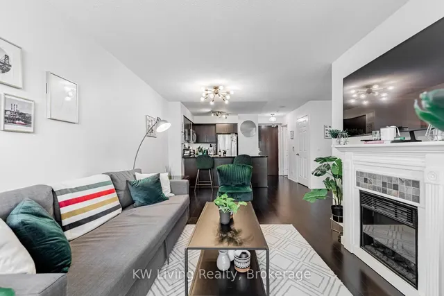 Additional image 15 of 19 Grand Trunk Cres Unit #3903