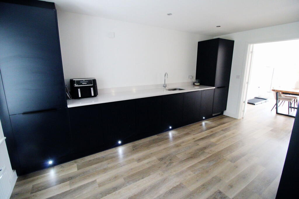 Additional image 18 of Stone Cross, BN24 5JX