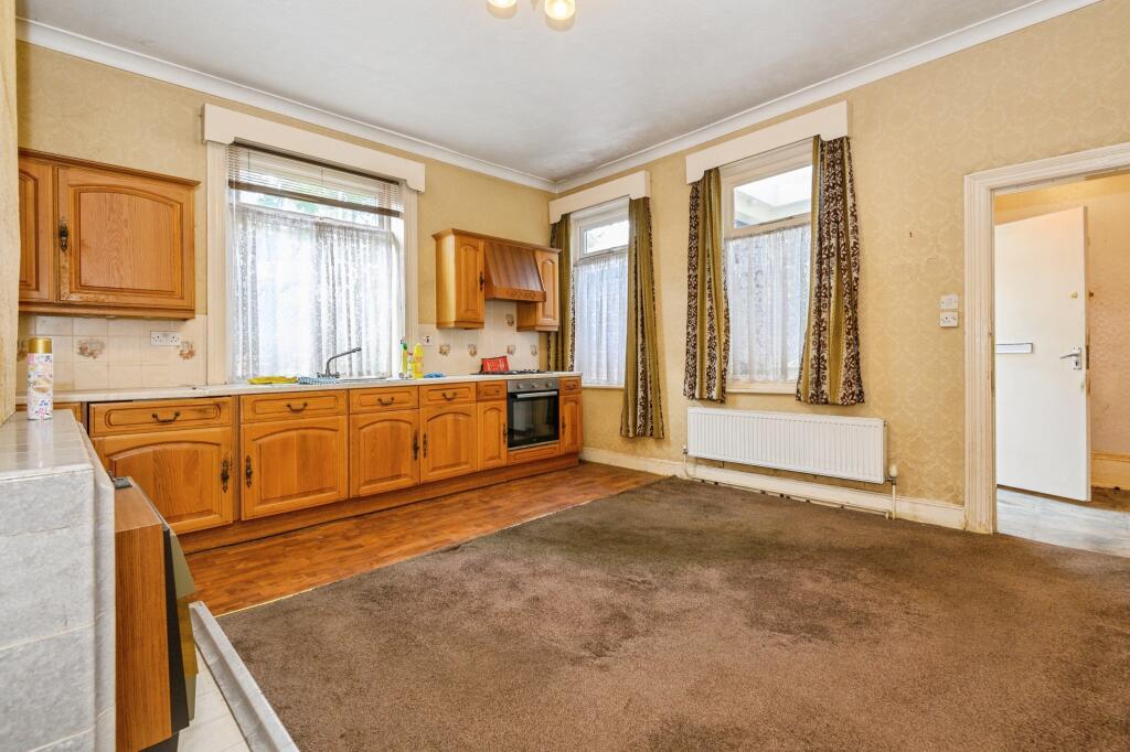 Additional image 3 of Bradford Road, Cleckheaton, BD19