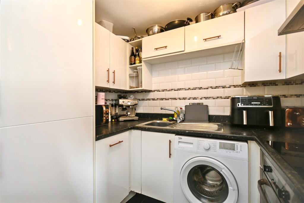 Additional image 11 of Groombridge Avenue, Eastbourne