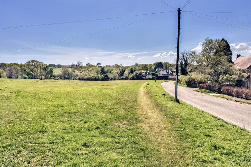 Additional image 21 of Holt