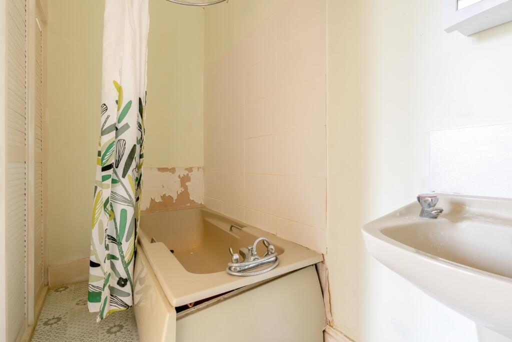 Additional image 20 of Battlefield Road, St. Albans, Hertfordshire