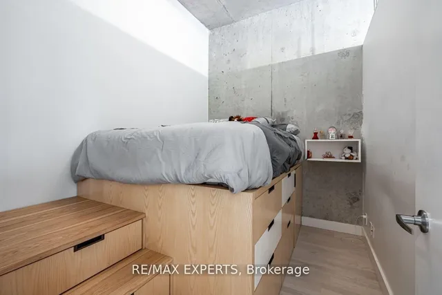 Additional image 13 of 955 QUEEN St Unit 411